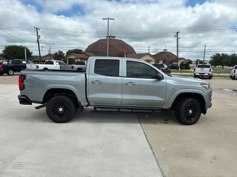 Used 2025 Chevrolet Colorado LT w/ Advanced Trailering Package RWD image 2