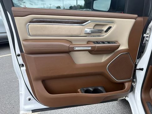 Used 2020 RAM 1500 Laramie RWD image 10