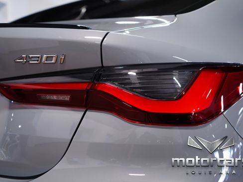 Used 2023 BMW 430i Coupe w/ M Sport Package RWD image 19