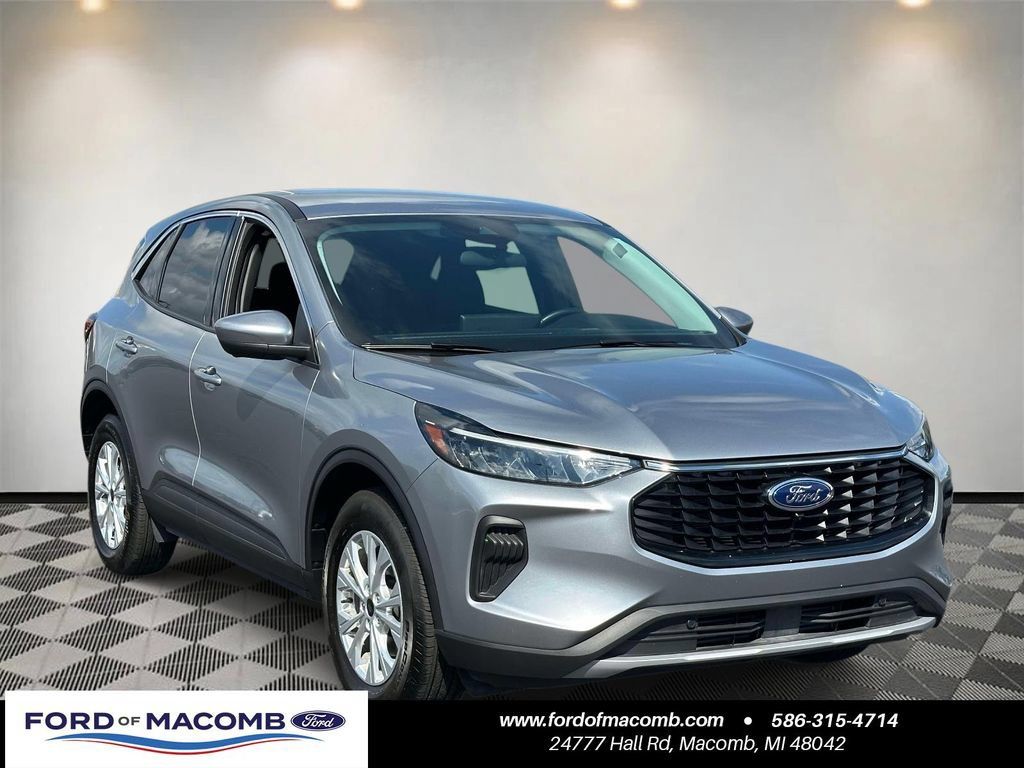 Used 2024 Ford Escape Active w/ Tech Pack #2 AWD/4WD image 1