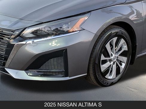 Certified 2025 Nissan Altima 2.5 S image 11