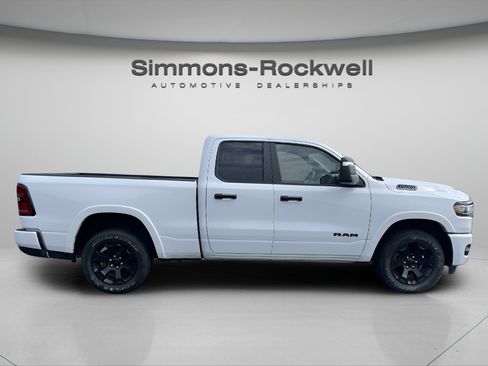 Used 2025 RAM 1500 Big Horn AWD/4WD image 6