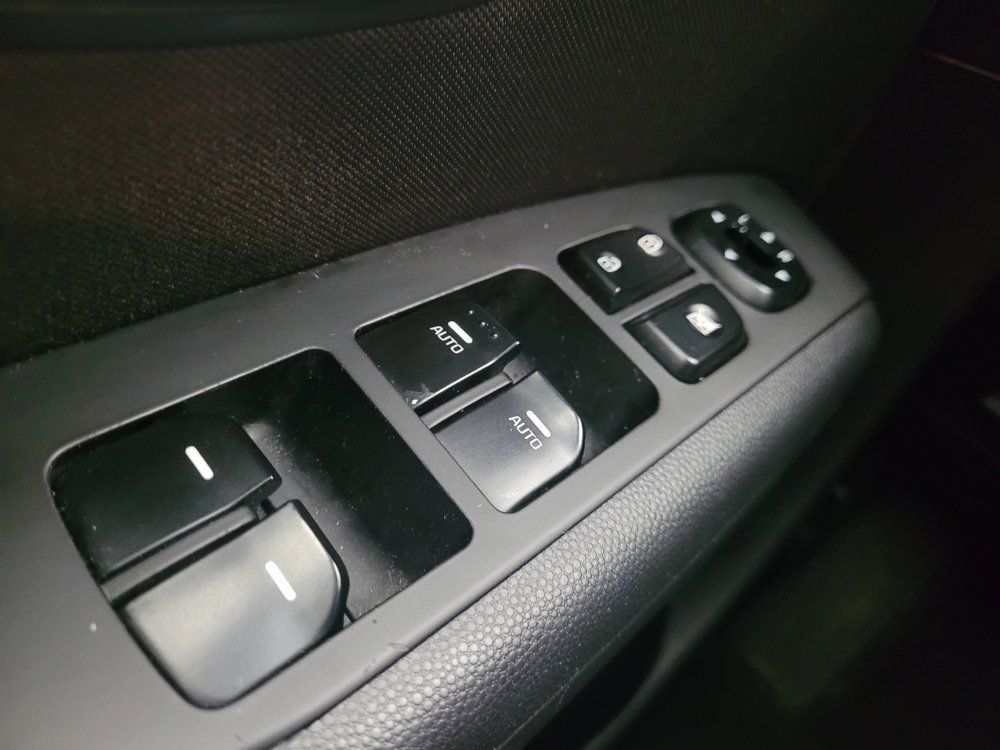 Used 2016 Kia Soul + w/ Eco Package FWD image 27