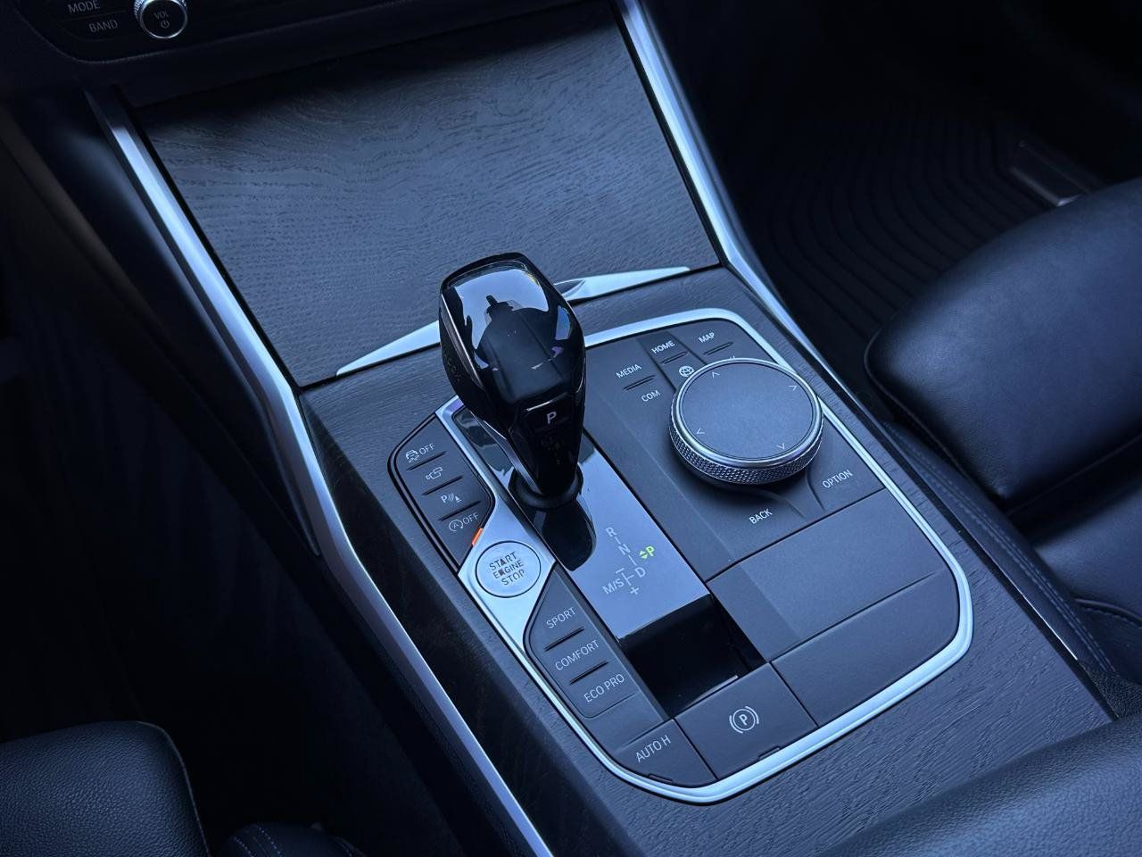 Used 2020 BMW 330i Sedan w/ Executive Package RWD image 20