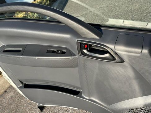 New 2024 Chevrolet Low Cab Forward image 25