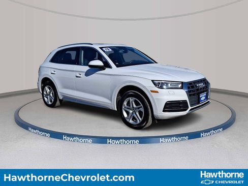 Used 2019 Audi Q5 2.0T Premium w/ Convenience Package image 1