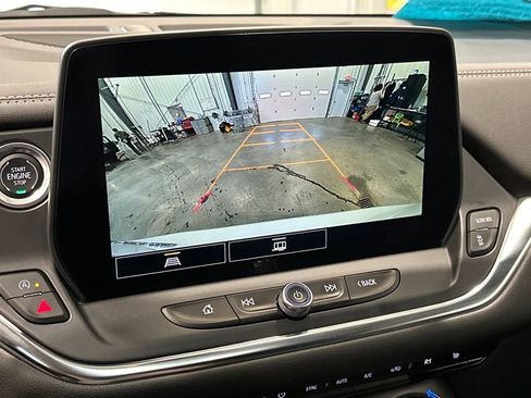 Used 2025 Chevrolet Blazer LT image 22