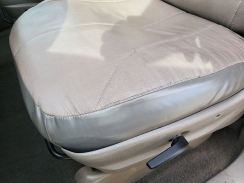 Used 2002 Dodge Grand Caravan SE image 16