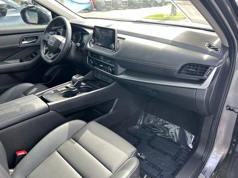 Certified 2026 Nissan Rogue Dark Armor FWD image 43