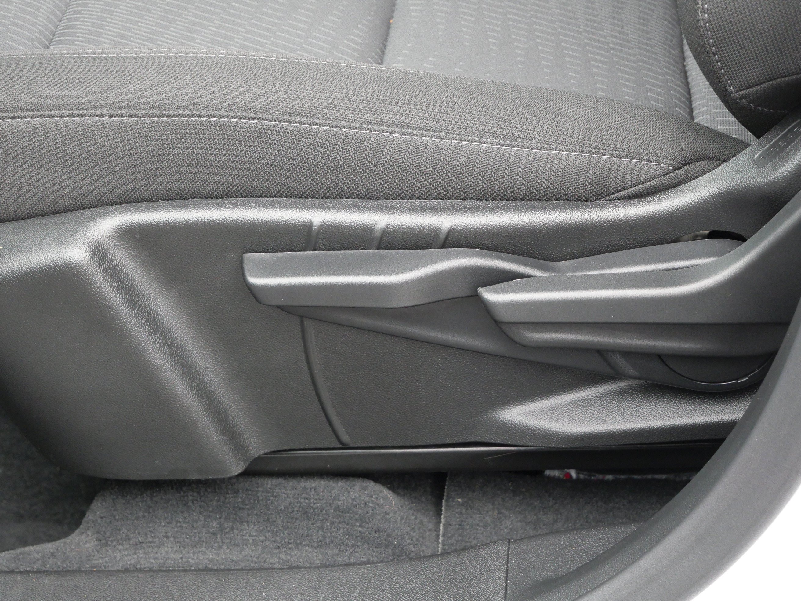 Used 2025 Chevrolet Equinox LT AWD/4WD image 14