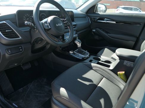 New 2026 Kia Seltos SX image 11