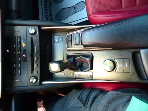 Used 2019 Lexus IS 350 AWD image 32