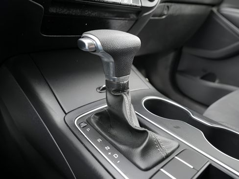 Used 2019 Kia Sorento FWD V6 image 30
