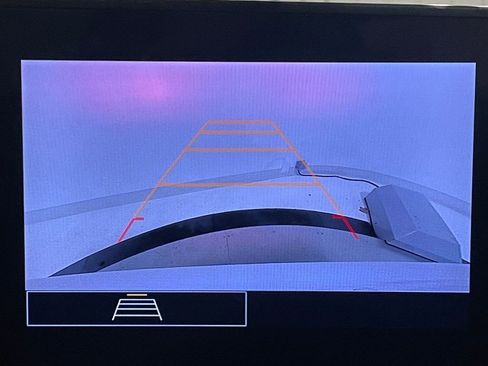 Used 2024 Chevrolet Trax RS image 4