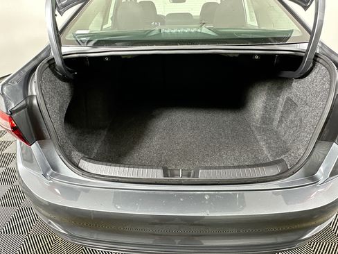 Used 2024 Volkswagen Jetta S image 28