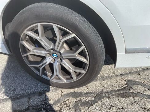 Used 2019 BMW X7 xDrive50i w/ Dynamic Handling Package AWD/4WD image 3