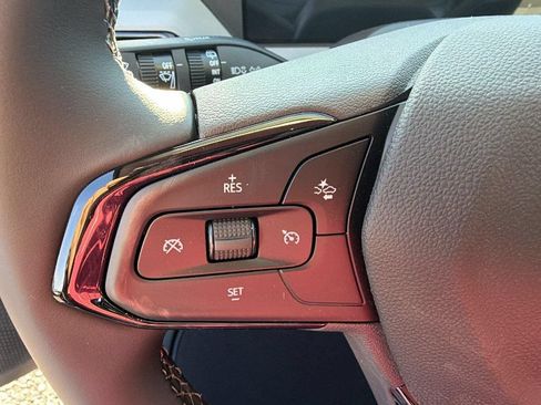 New 2027 Chevrolet Bolt LT w/ Comfort Package FWD image 20
