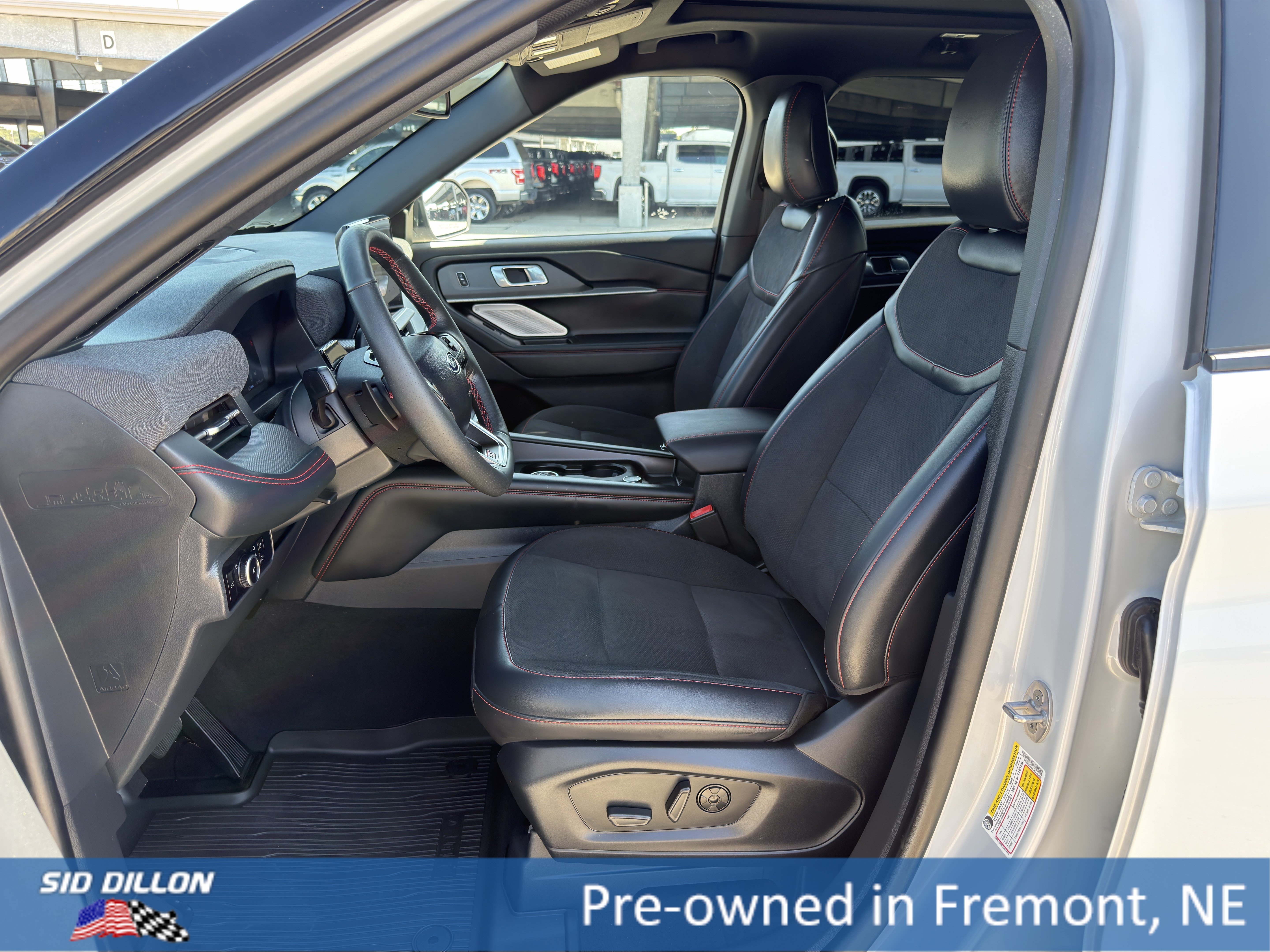 Used 2026 Ford Explorer ST w/ Sun And Sound Package AWD/4WD image 15