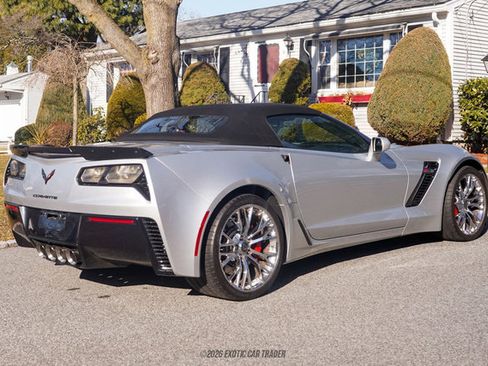 Used 2015 Chevrolet Corvette Z06 w/ 3LZ Preferred Equipment Group image 20