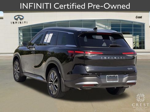 Certified 2026 INFINITI QX60 Luxe w/ Family Package FWD image 8