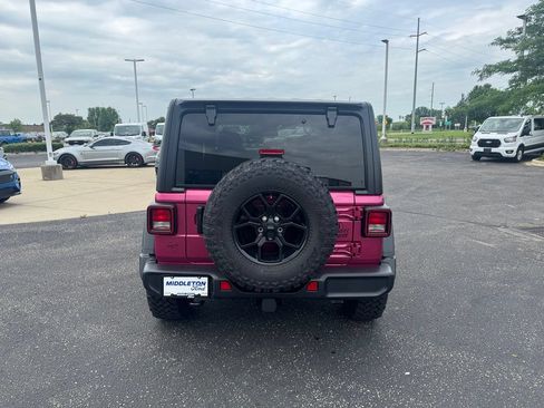 Used 2024 Jeep Wrangler Sport AWD/4WD image 4