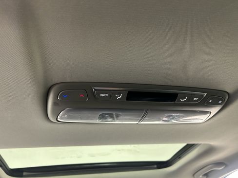 Certified 2025 Kia Telluride S image 40