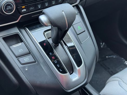 Used 2017 Honda CR-V LX image 25