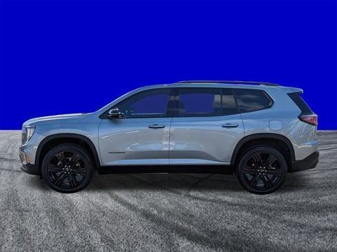 Used 2024 GMC Acadia Elevation w/ Black Edition FWD image 7