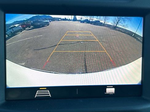 Used 2021 Chevrolet Silverado 1500 Custom image 15