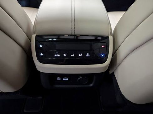 Used 2023 INFINITI QX60 Luxe w/ Performance Audio Package AWD/4WD image 12
