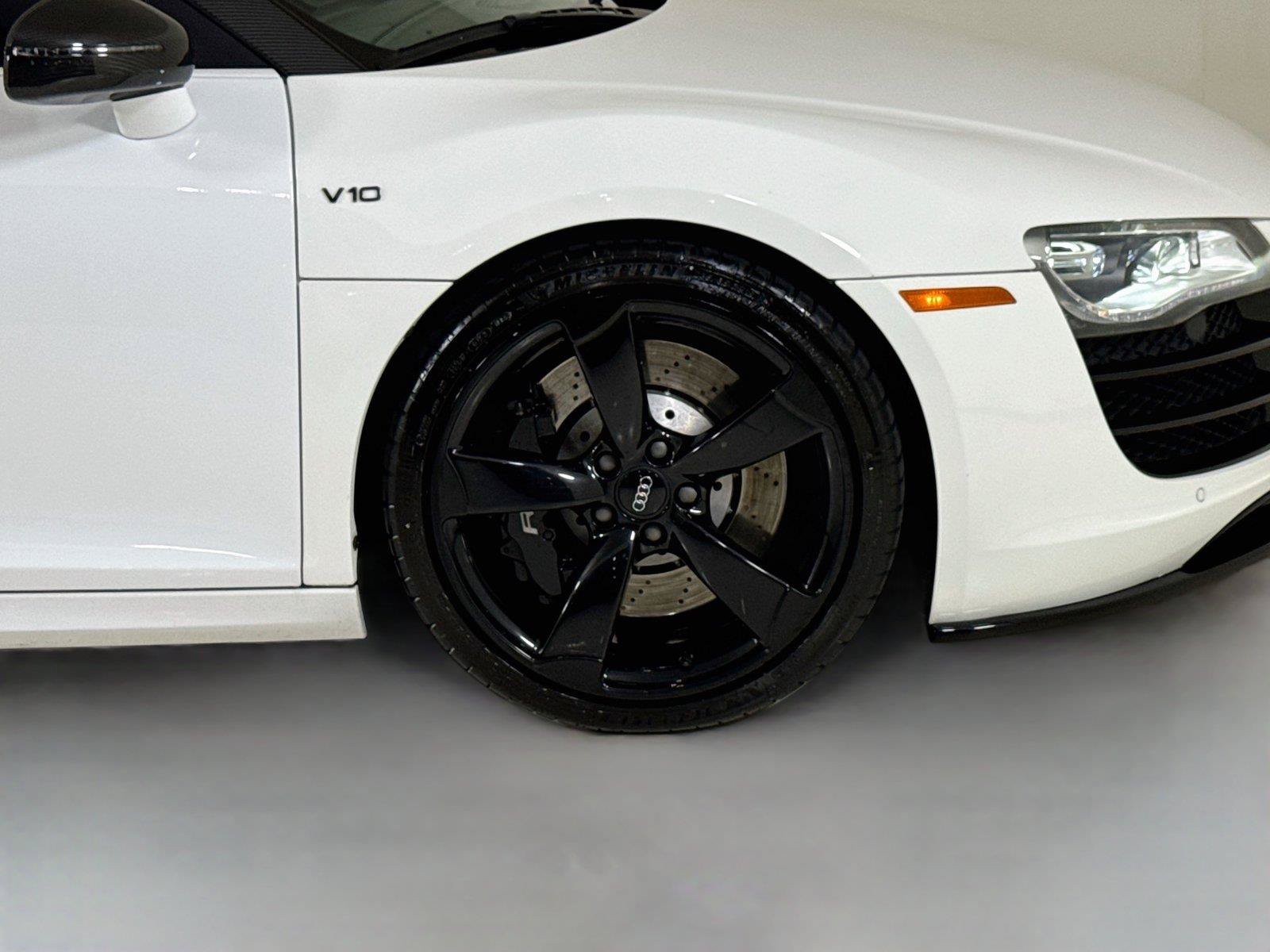 Used 2012 Audi R8 V10 AWD/4WD image 38