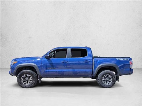 Used 2023 Toyota Tacoma TRD Off-Road w/ TRD Premium Off Road Package image 2