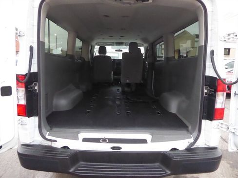 Used 2016 Nissan NV 3500 S image 24