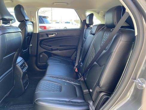 Used 2024 Ford Edge Titanium image 35