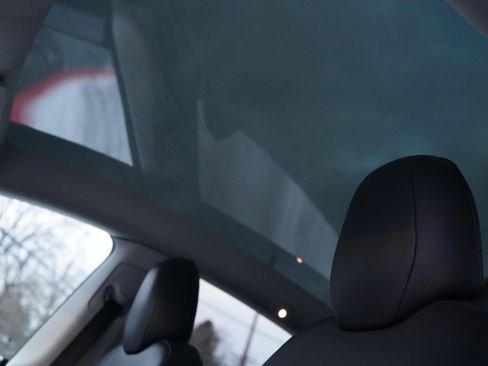 Used 2020 Tesla Model Y Performance image 39