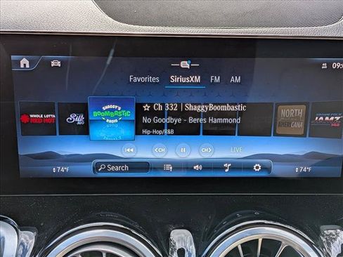 Used 2025 Mercedes-Benz GLB 250 image 13