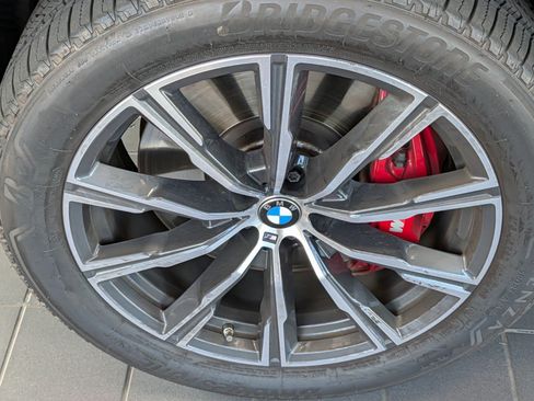 Used 2025 BMW X5 M60i AWD/4WD image 9