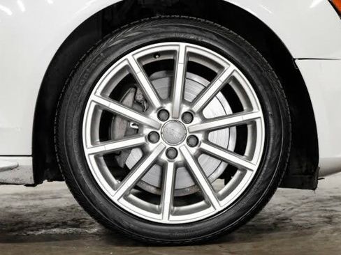 Used 2015 Audi A4 2.0T Premium Plus w/ Technology Package image 57