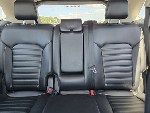 Used 2024 Ford Edge SEL AWD/4WD image 12