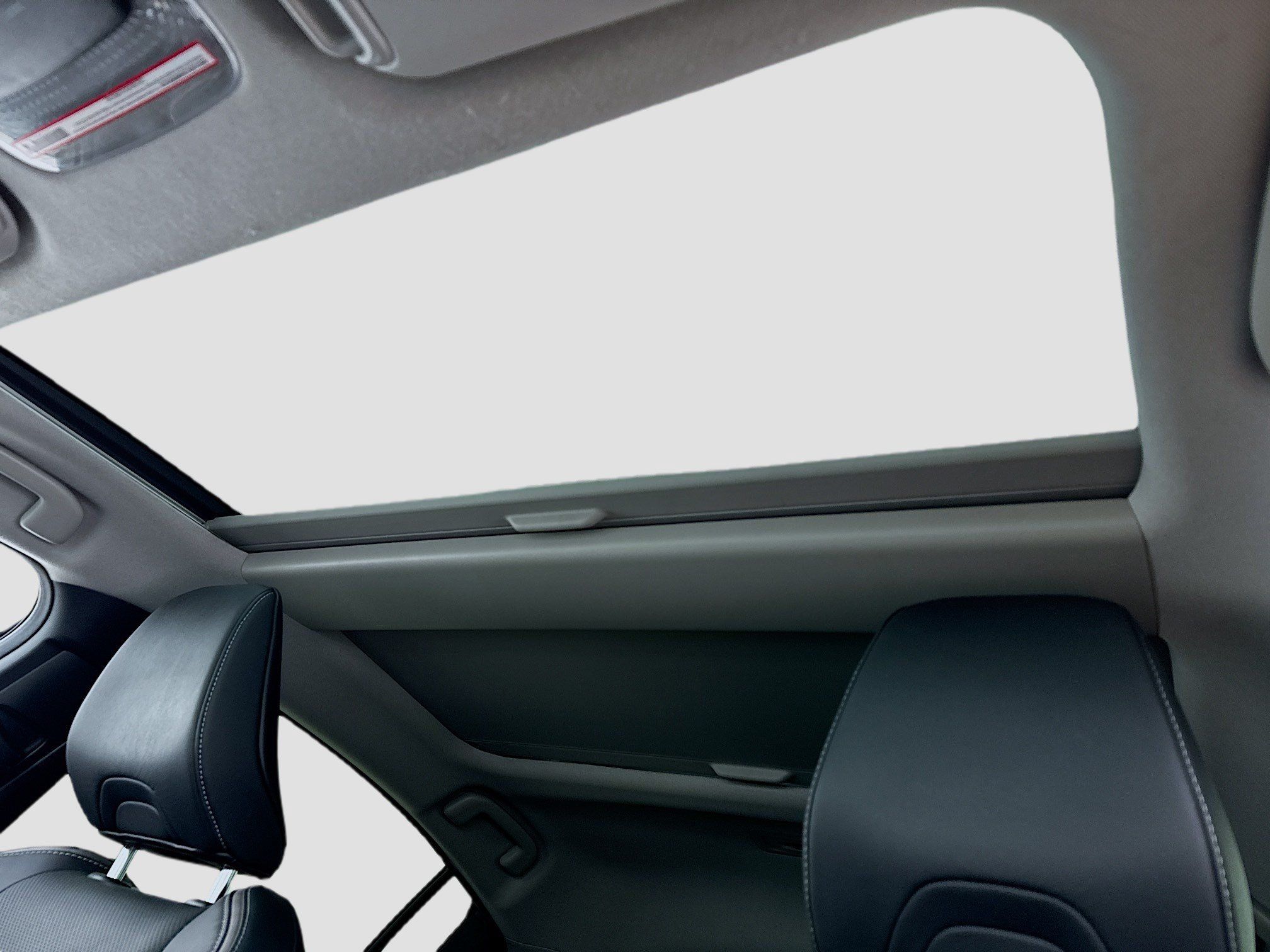 Used 2023 Toyota Prius Limited FWD image 14