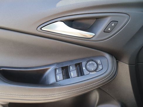 Used 2025 Buick Encore GX Preferred image 21