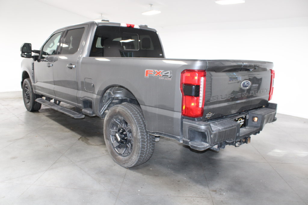 Used 2023 Ford F250 Lariat w/ Sport Appearance Package AWD/4WD image 7