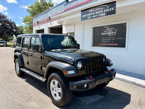 Used 2019 Jeep Wrangler Unlimited Sport S AWD/4WD image 8