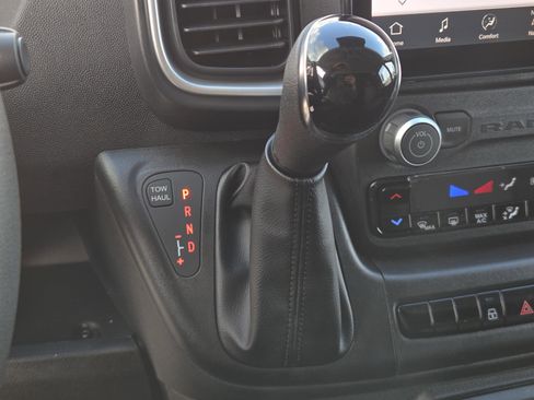 New 2026 RAM ProMaster 1500 w/ Quick Order Package 22G SLT image 13