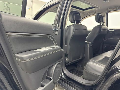 Used 2014 Jeep Compass Latitude w/ Sun/Sound Group AWD/4WD image 35
