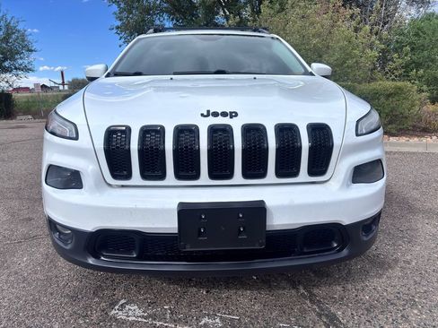 Used 2016 Jeep Cherokee High Altitude AWD/4WD image 3