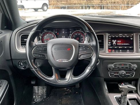 Certified 2022 Dodge Charger GT image 5