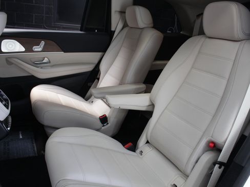 Used 2022 Mercedes-Benz GLS 450 4MATIC image 44