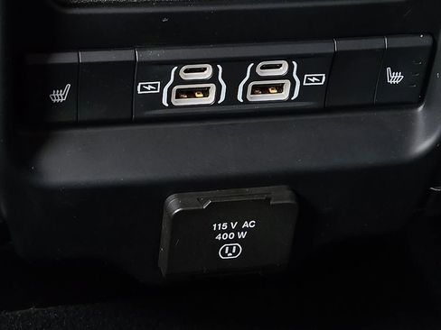 Used 2024 RAM 3500 Limited image 10