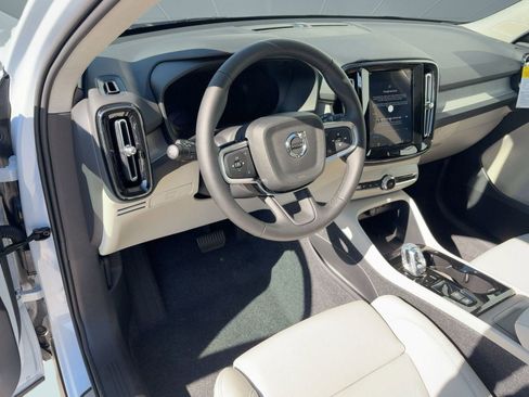 New 2026 Volvo XC40 B5 Plus w/ Protection Package Premier image 4